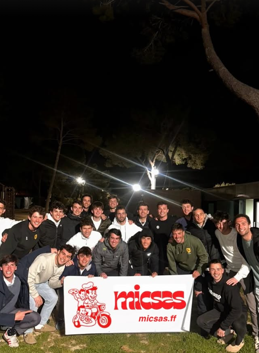 Sopar d'equip amb el forn mòbil de micsas.ff